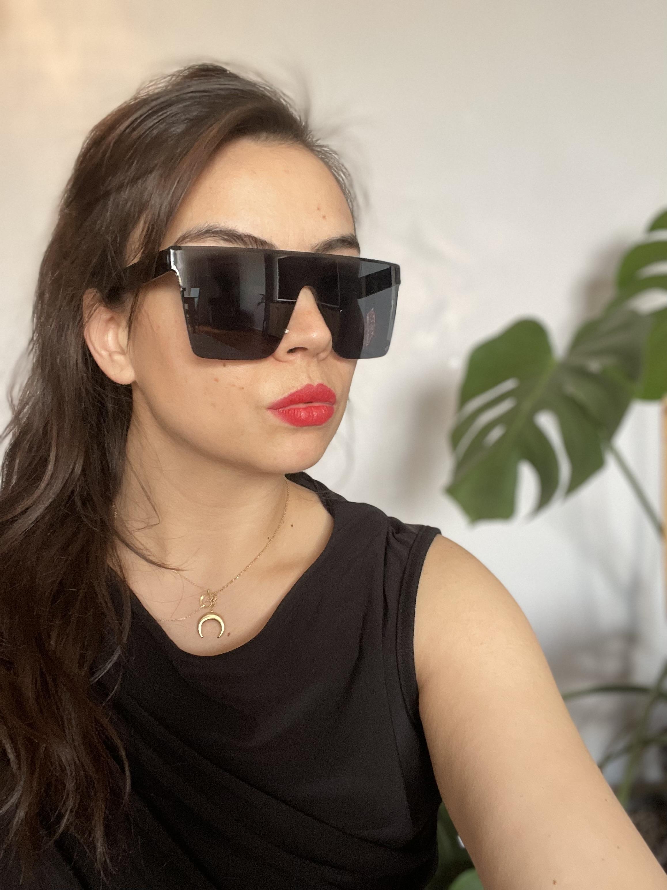 Büyük Cam Model Gözlük